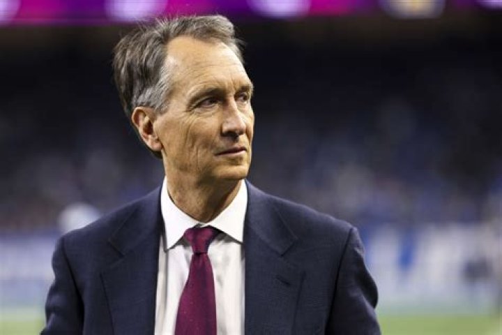 D**k s**king Mahomes! Cris Collinsworth BASHED on social media for bias after he lauds Pat |