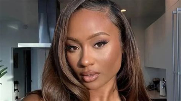 How much does Kayla Banwarth make?