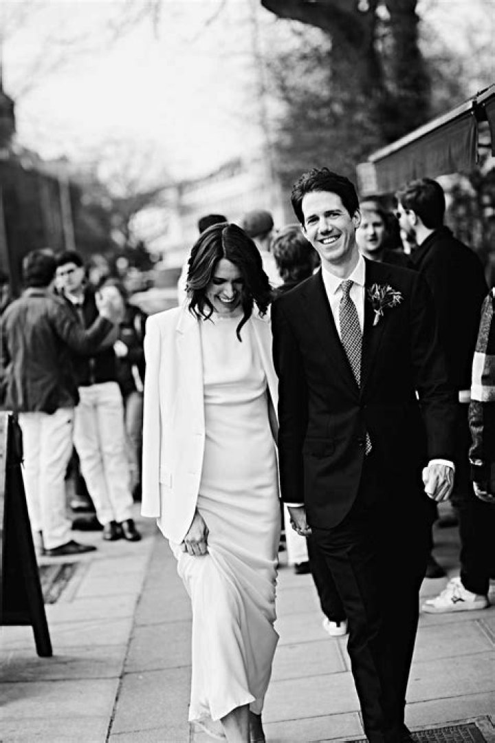 Is Molly Hunter Married? A Literary Exploration