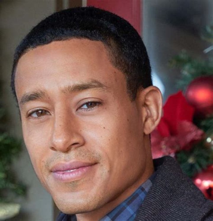 Isaac Moreno Biography, Age, Height, Wife, Net Worth, Family