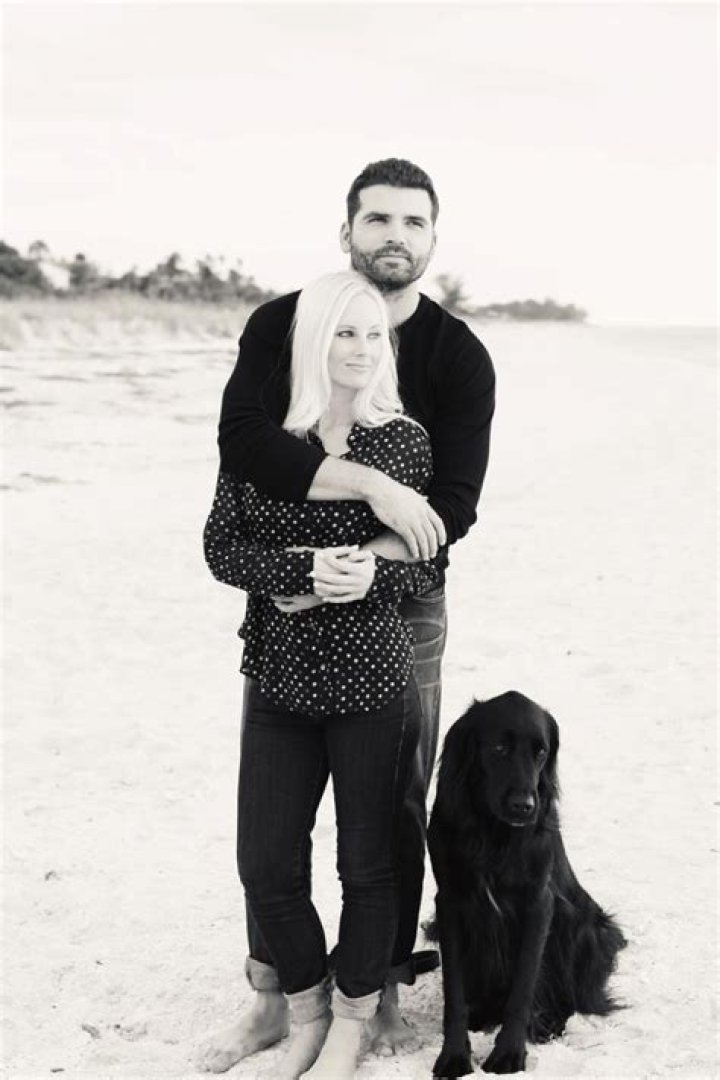 Joey Votto- Age, Girlfriend, Height, Net Worth, Nationality ·