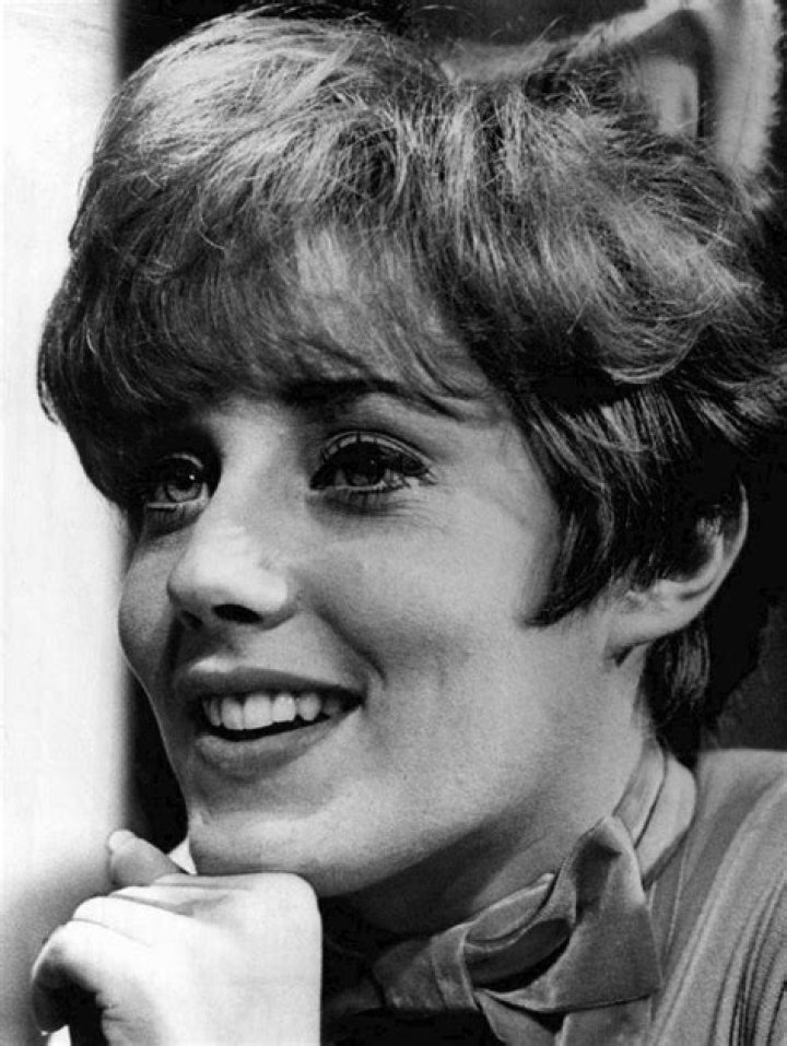 Lesley Gore Biography, Age, Height, Husband, Net Worth, Family
