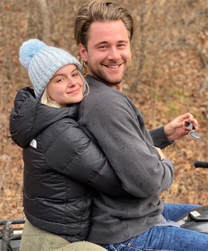 Luke Benward Biography, Age, Height, Wife, Net Worth, Family