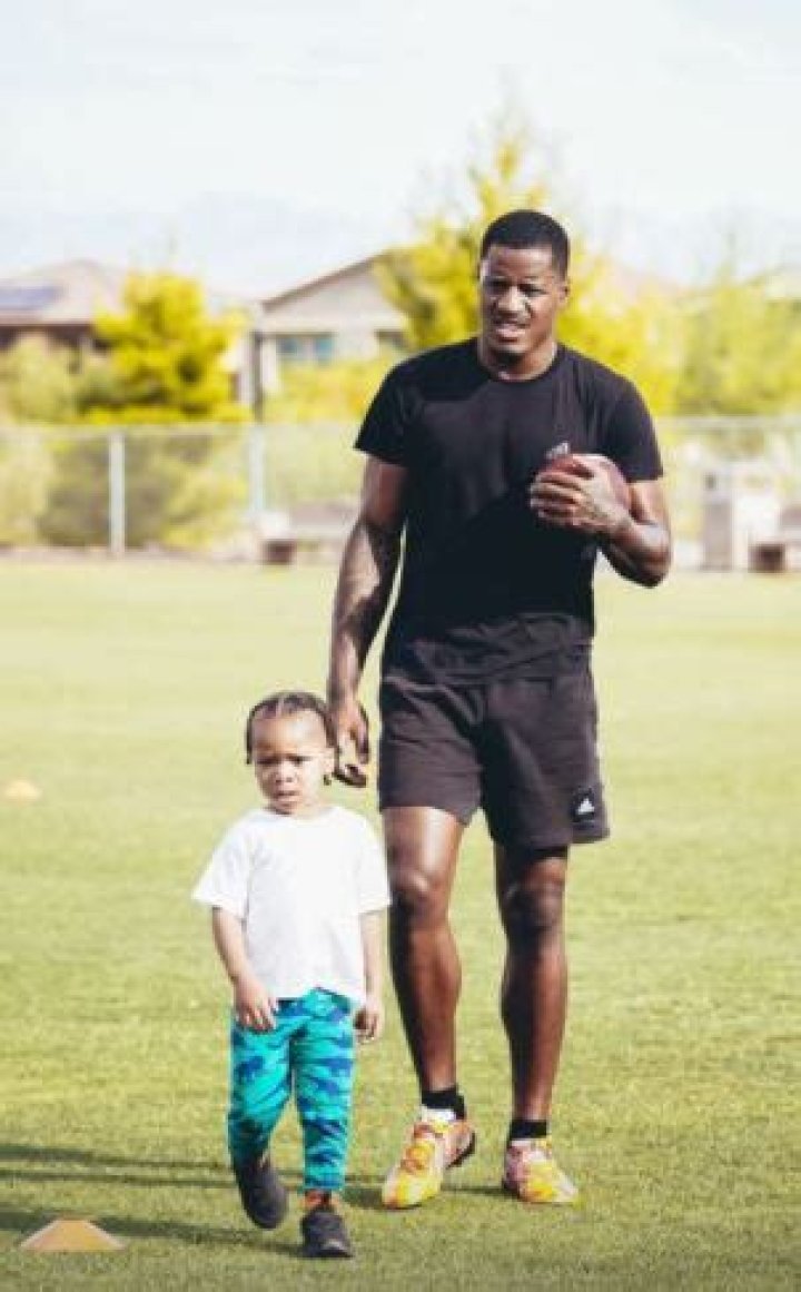 NFL Draft Prospect Rasul Douglas Contract and Salary; Know his Girlfriend, Family, and Children ·