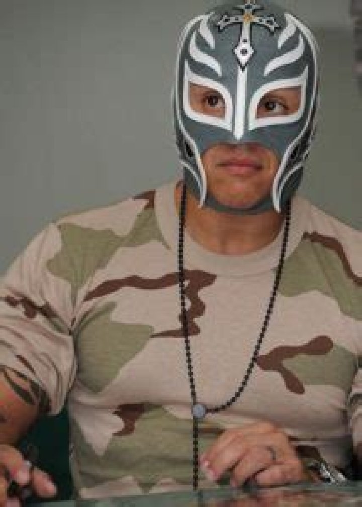 Rey Mysterio Height, Weight, Age, Spouse, Children, Facts, Biography |