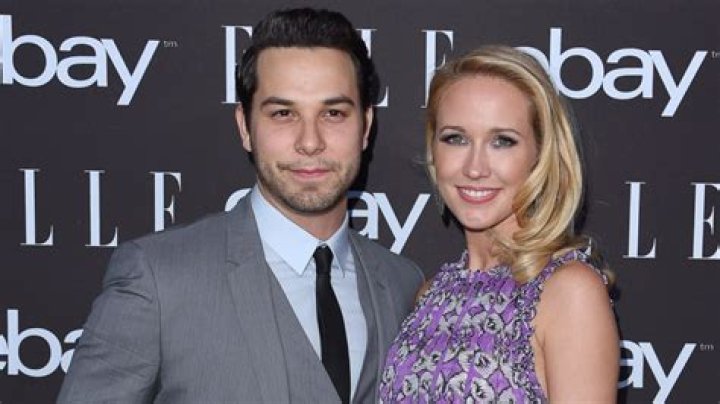 Skylar Astin And Anna Kemp Divorce Reason and Wedding Details, Who Is His Girlfriend Now?