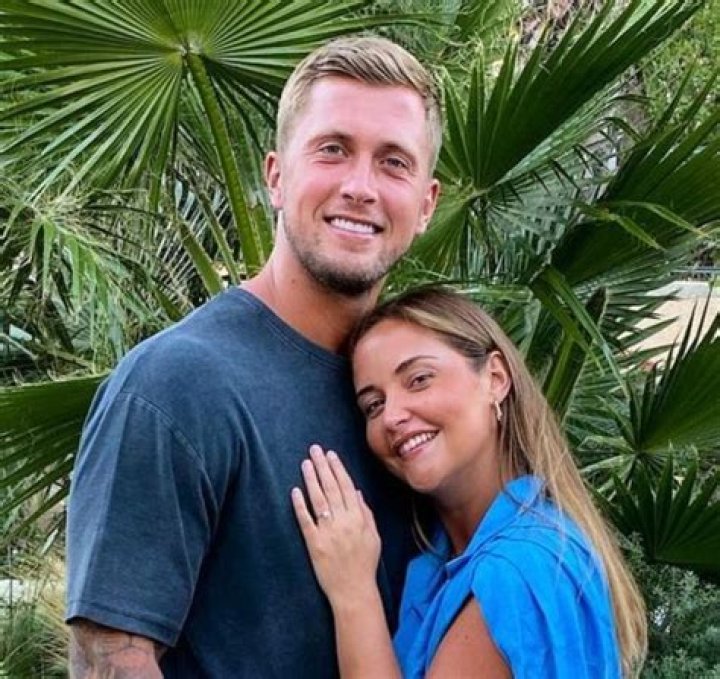 Tom Osborne Biography, Age, Height, Wife, Net Worth, Family