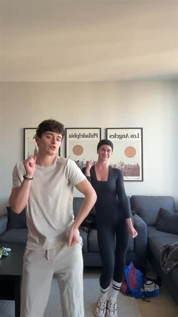 Uncover Noah Schnapp's Shirtless Appeal: A Comprehensive Exploration