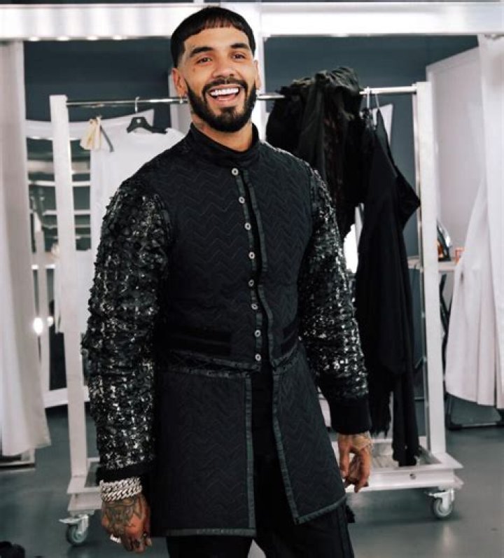 Unveiling Anuel AA's Height: Surprising Discoveries And Insights