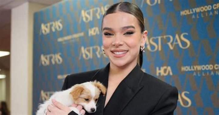 Unveiling Hailee Steinfeld's Net Worth: Exploring Fortune And Success