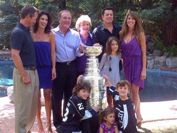 Unveiling The Al Michaels Family: A Sports Dynasty Uncovered