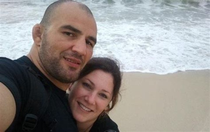 Who is Ingrid Peterson Teixeira and how did she meet the UFC legend? |