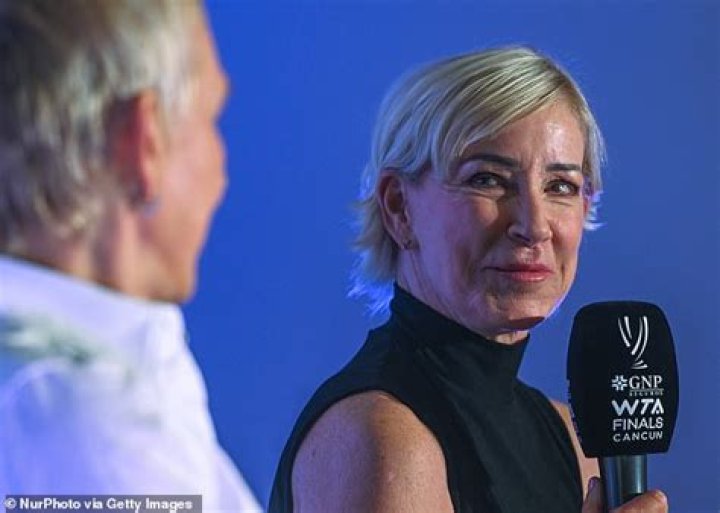 You Gotta Show Some Balls- Second Mom Chris Evert Riles Up Serena WilliamsLast Oppon ·